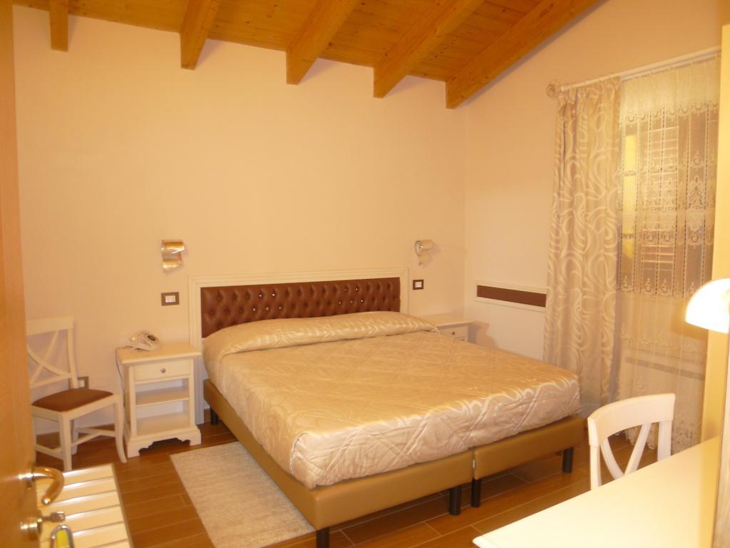 Relais Villa Giulia Bastia Umbra Buitenkant foto