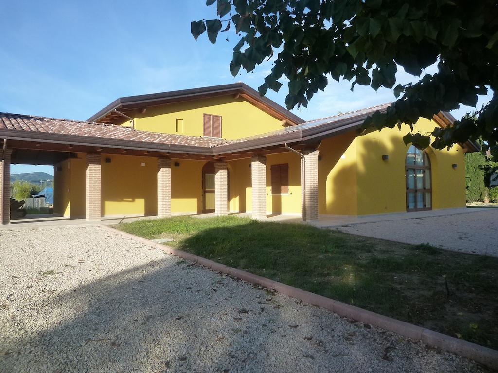Relais Villa Giulia Bastia Umbra Buitenkant foto